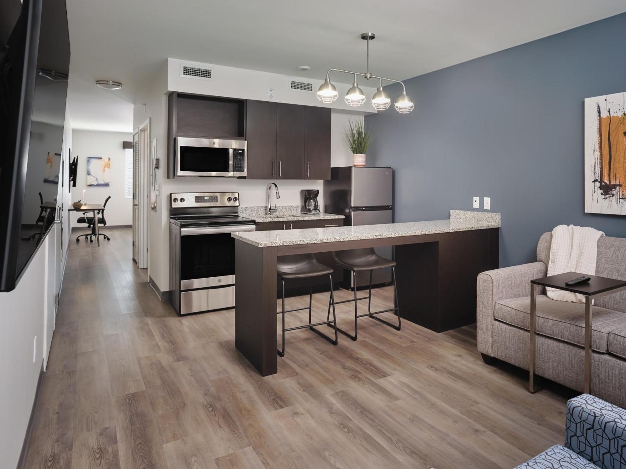 Stayapt Suites Charlotte North Huntersville Exterior foto