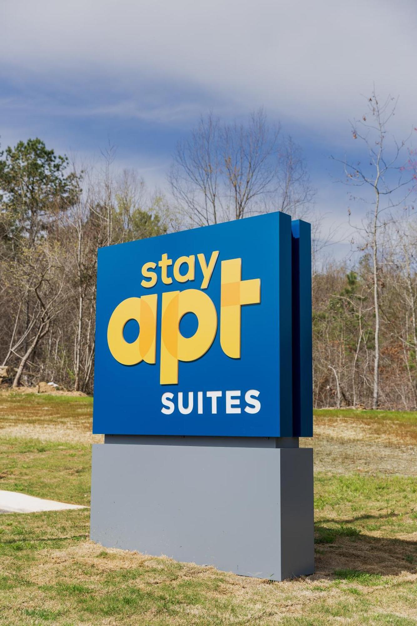 Stayapt Suites Charlotte North Huntersville Exterior foto